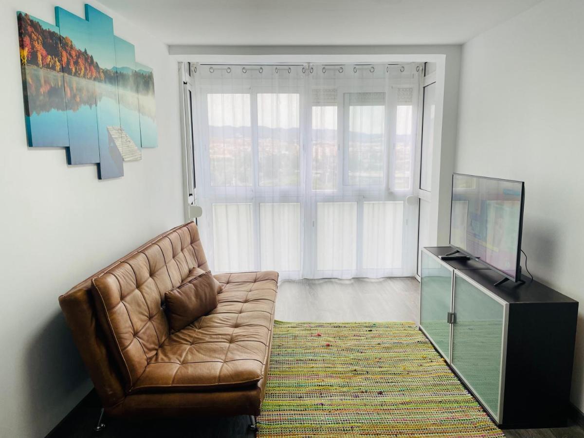 Barca 5 New Beach Apartment سان أدريان دي بيزوس المظهر الخارجي الصورة