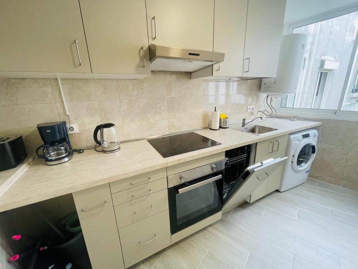 Barca 5 New Beach Apartment سان أدريان دي بيزوس المظهر الخارجي الصورة